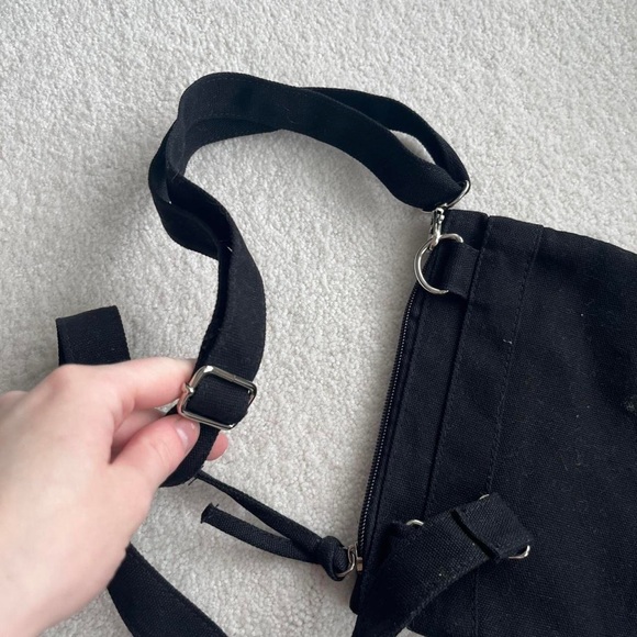 Y2K Aruba Crossbody Bag - Picture 4 of 5